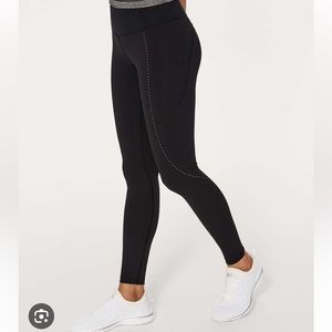 Black Lululemon leggings